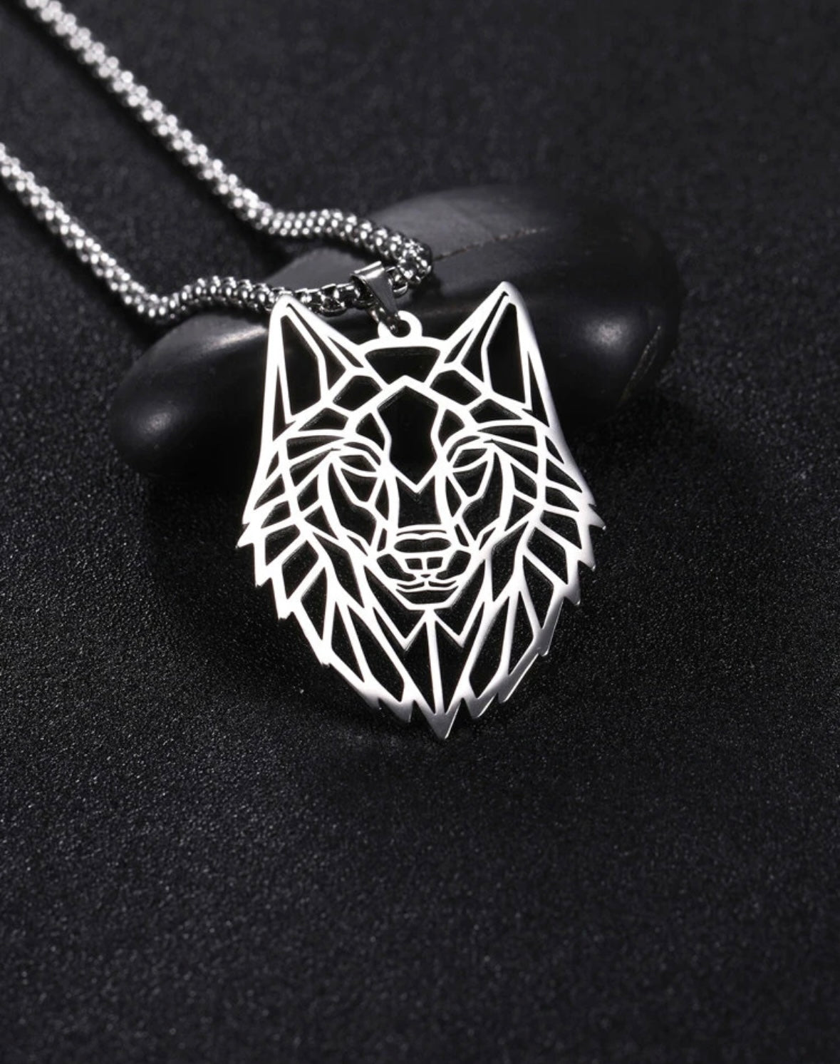 Wolf Necklace 🐺